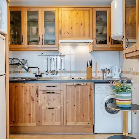 Bonito En Pueblo Apartamento